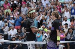 开云体育-德国网球队力克世界网球队，西西帕斯关键制胜的简单介绍