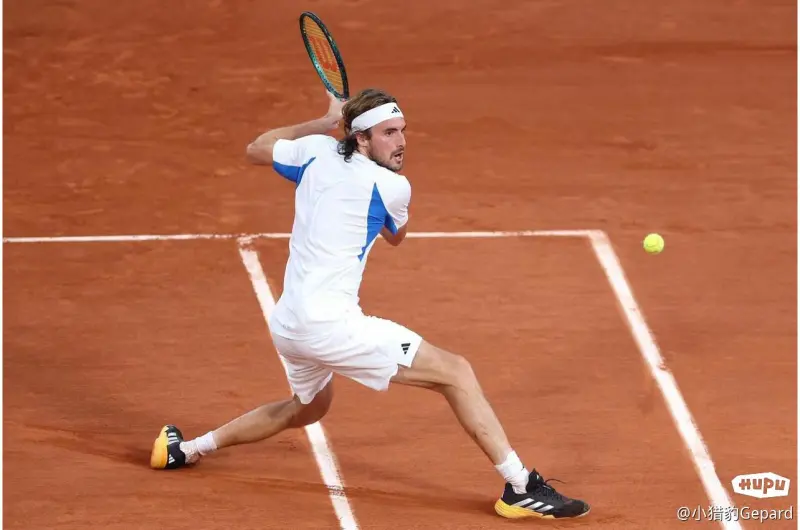 德国网球队力克世界网球队，西西帕斯关键制胜的简单介绍