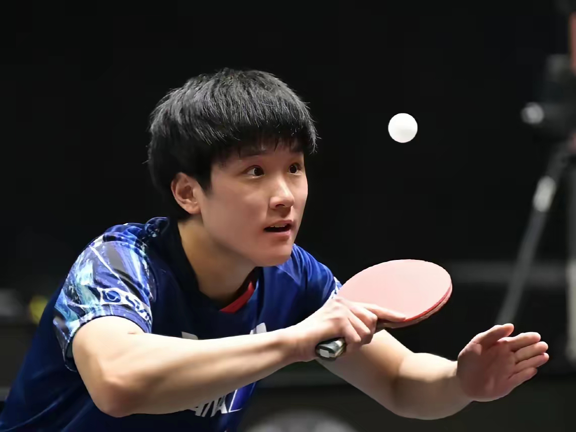 日本乒乓球队轻取法国乒乓球队，张本智和制霸全场