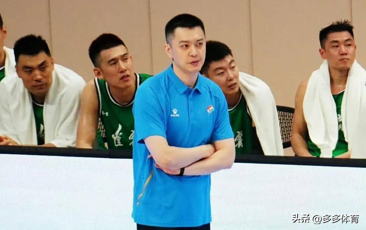 公牛翻盘上海队,高诗岩统治全场 公牛翻盘上海队,高诗岩统治全场