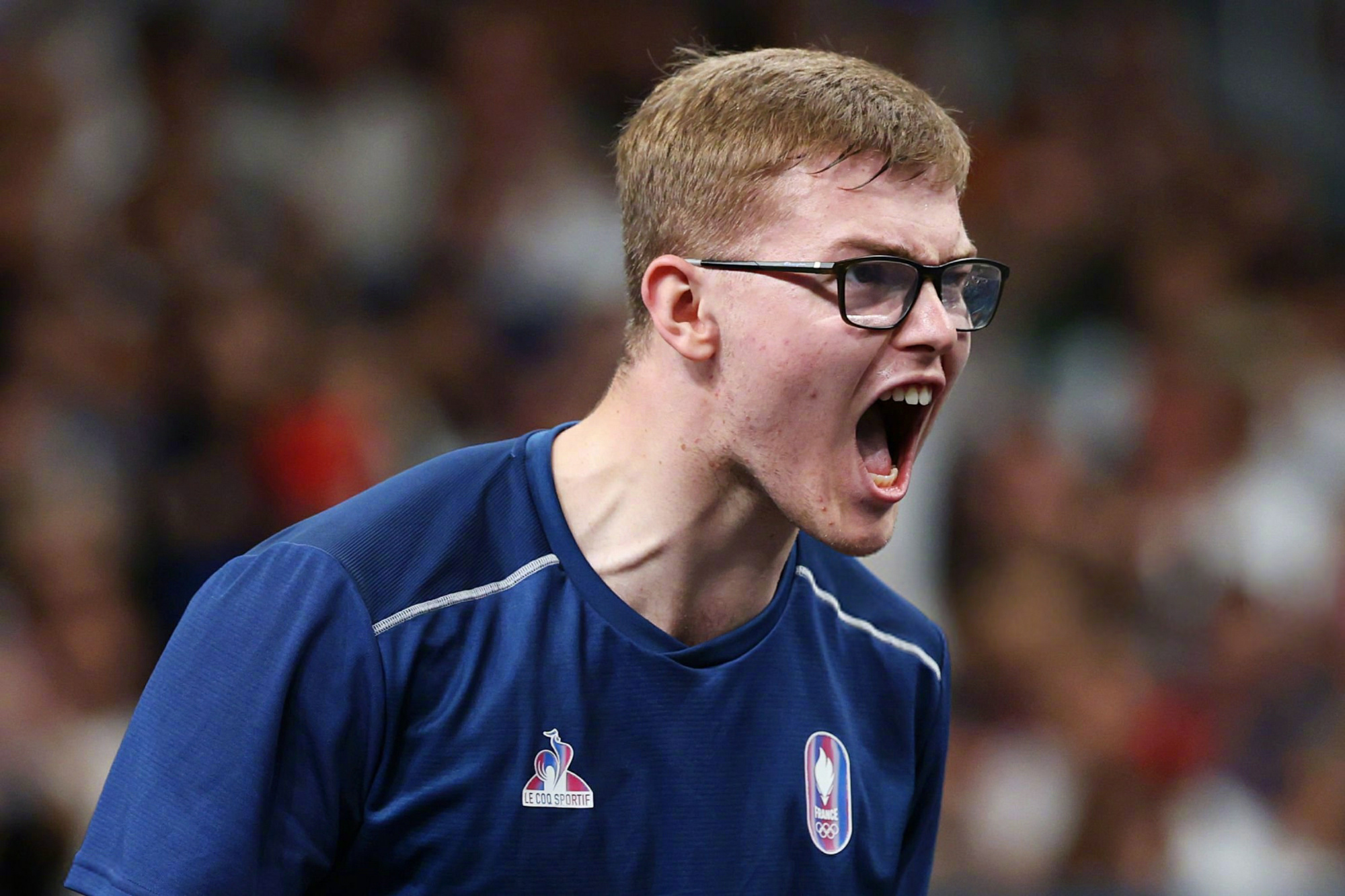 法国队鏖战韩国队,张本智和状态火热 法国队鏖战韩国队,张本智和状态火热