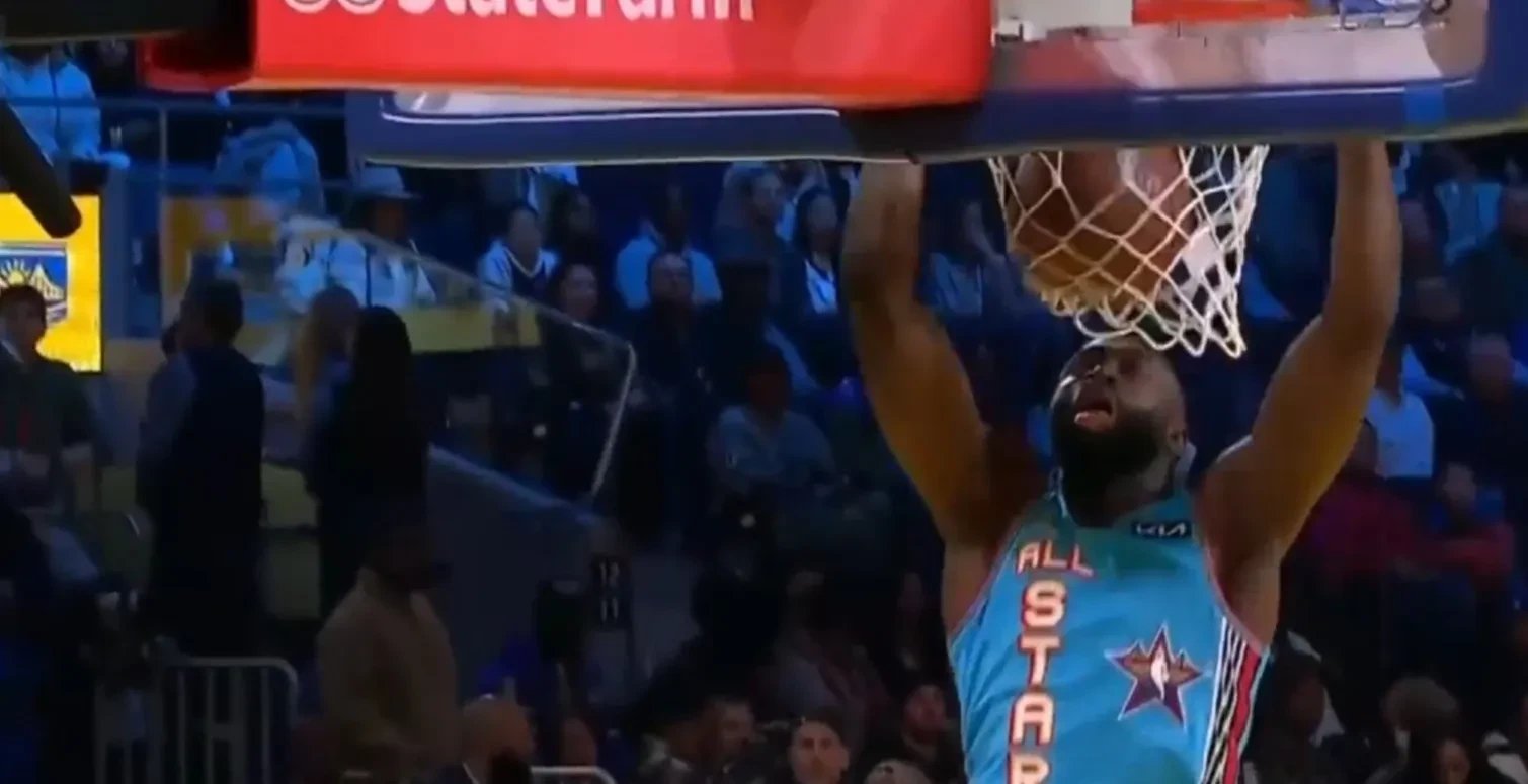 国王逆转天津队,利拉德状态火热 国王逆转天津队,利拉德状态火热