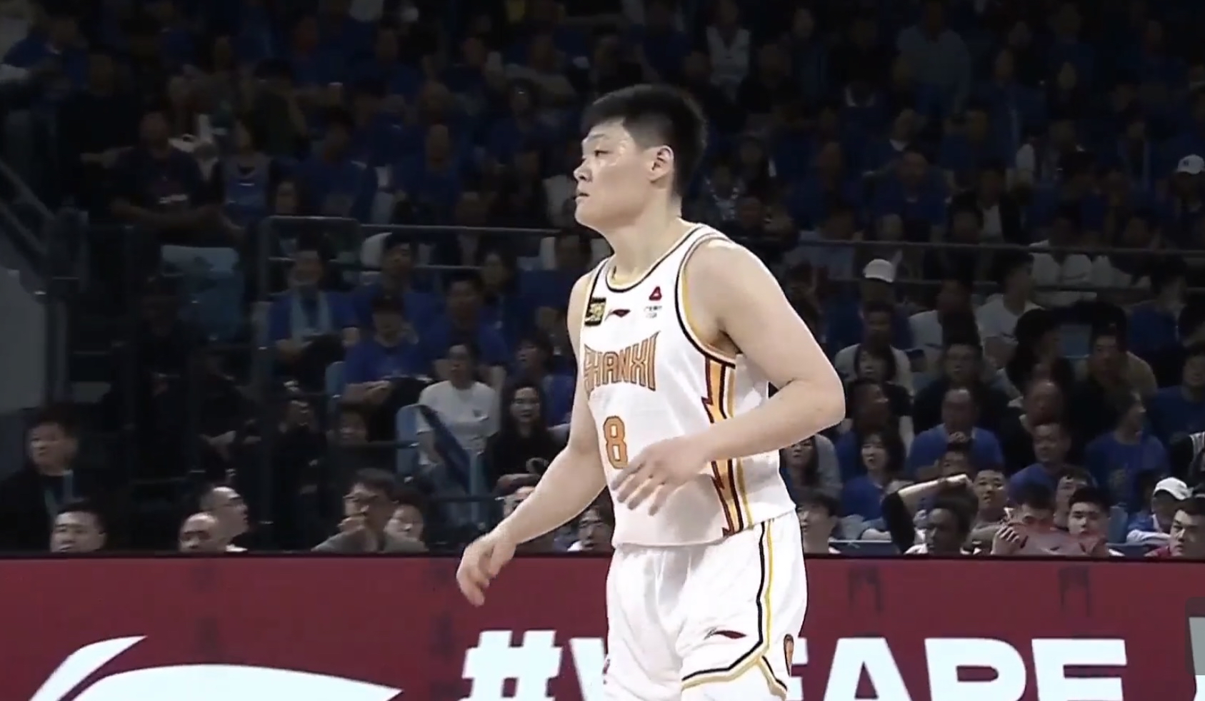 北京首钢队大胜山西男篮,球员状态火热表现抢眼 北京首钢队大胜山西男篮,球员状态火热表现抢眼